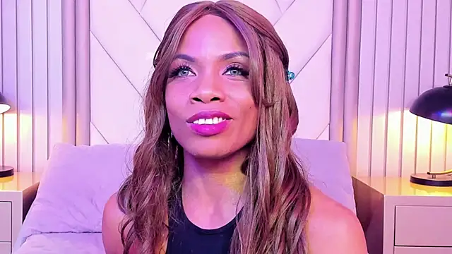 LailaDavidson online show from July 28, 2026, 6:20 pm