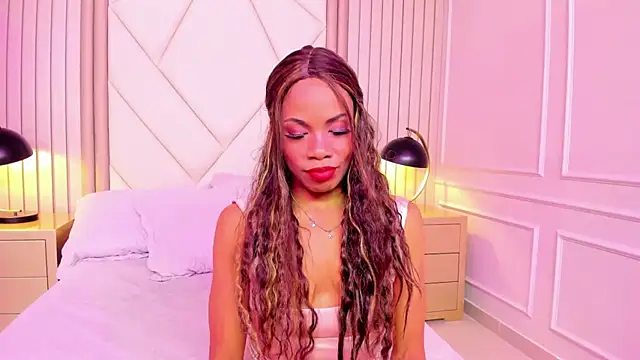 LailaDavidson online show from June 17, 2026, 12:15 pm