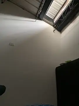 lizmy online show from November 26, 2025, 8:42 pm