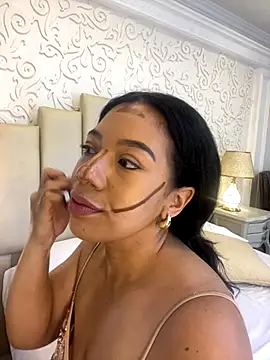 IvannaClaire online show from December 15, 2025, 2:12 pm