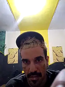 xxxbananaboy online show from April 16, 2026, 3:07 am