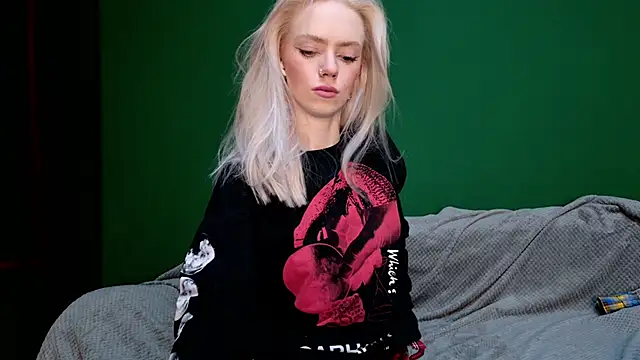 jane-booblegum online show from November 28, 2025, 6:08 pm