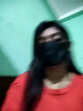 Disha Nur0 online show from May 6, 2026, 8:57 pm
