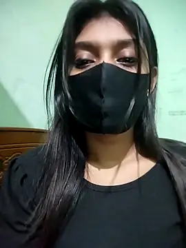 Disha Nur0 online show from May 7, 2026, 8:45 pm