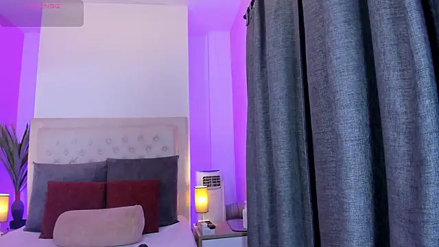 violeta santanna online show from March 17, 2026, 8:23 pm