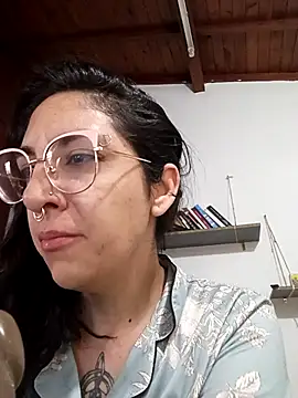 Melinerd online show from April 25, 2026, 1:36 pm