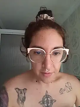 Melinerd online show from July 10, 2026, 6:08 pm