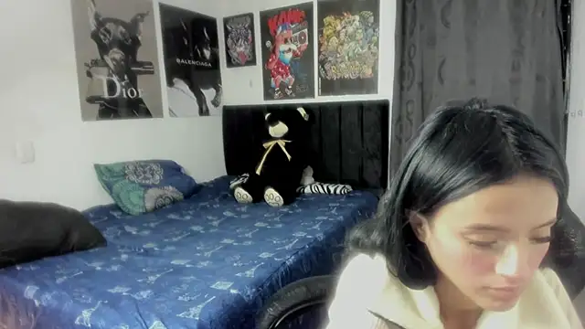 Candy  Girll18 online show from February 27, 2026, 12:33 am