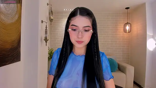 HaileyRoss  online show from April 24, 2026, 1:51 am
