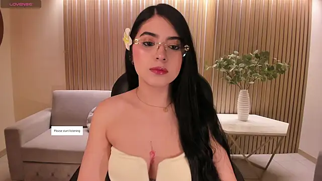 HaileyRoss  online show from June 23, 2026, 1:58 am