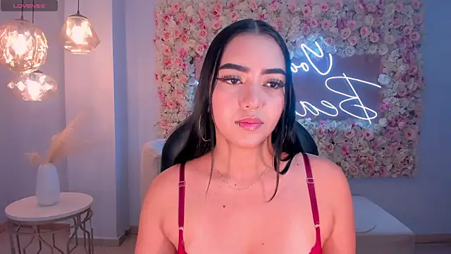 Snapshot of SophieLanne chatting on February 11, 2026, 4:56 am SophieLanne online show from February 11, 2026, 4:56 am