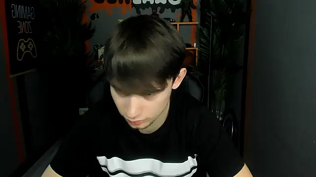 AlejandroEllias online show from February 11, 2026, 5:51 am