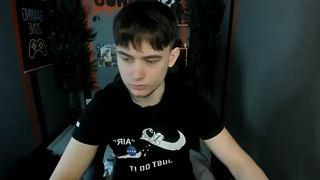 AlejandroEllias online show from March 21, 2026, 11:36 am