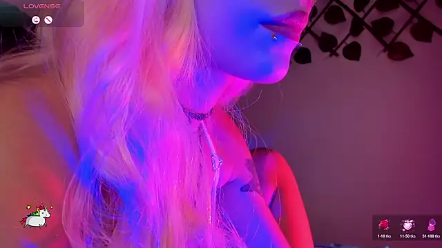 Anny Kiitty online show from June 5, 2026, 6:52 am