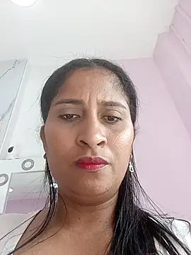 Snapshot of CarolinaNavas33 chatting on March 28, 2026, 8:21 pm CarolinaNavas33 online show from March 28, 2026, 8:21 pm