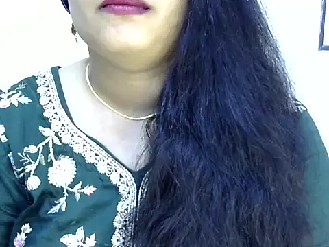 Muskan Jha online show from April 30, 2026, 1:01 am