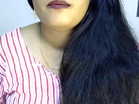 Muskan Jha online show from May 18, 2026, 12:54 pm