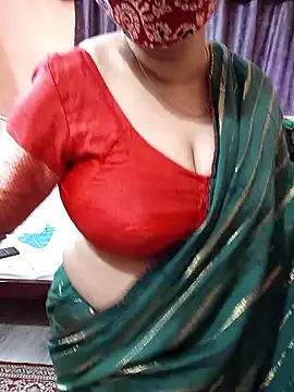 Cute-richa1 online show from January 15, 2026, 2:59 am