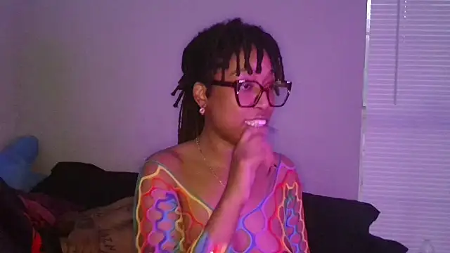 Snapshot of stellakobra chatting on March 21, 2026, 12:01 am stellakobra online show from March 21, 2026, 12:01 am