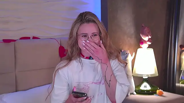 Snapshot of -SaraBlack- chatting on February 11, 2026, 4:23 am -SaraBlack- online show from February 11, 2026, 4:23 am