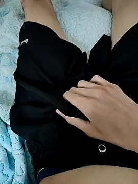 bnnzin online show from November 23, 2025, 6:29 pm