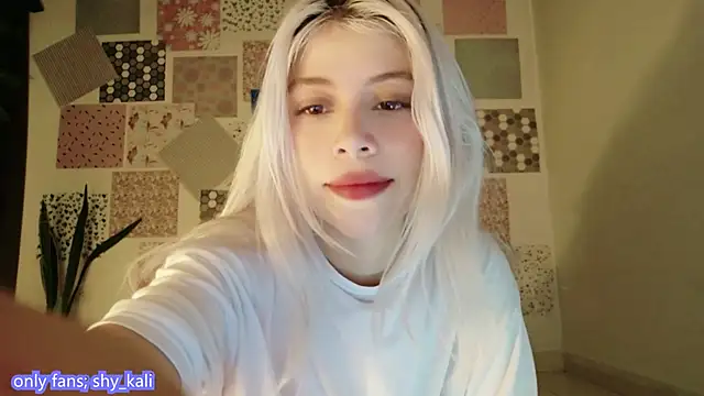 kalitsa  online show from December 22, 2025, 6:46 am