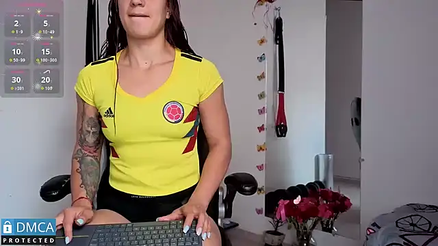 scarlett fire5 online show from June 27, 2026, 5:19 pm