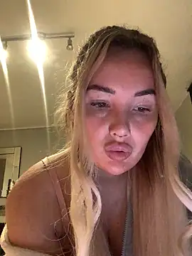 xoxohan11 online show from February 1, 2026, 6:50 pm