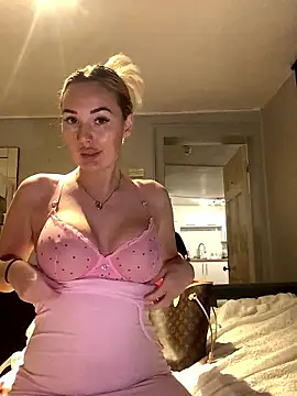 xoxohan11 online show from January 9, 2026, 8:38 pm