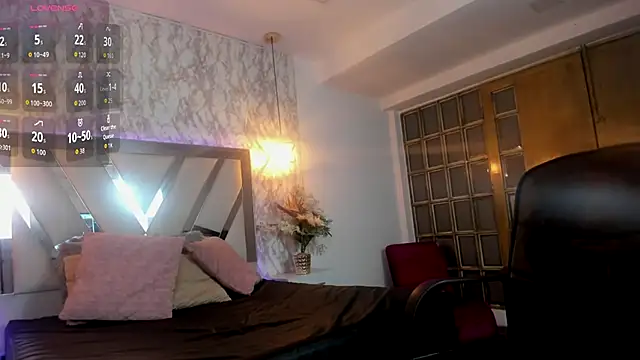 LILITH LIBELULA online show from November 26, 2025, 8:20 pm