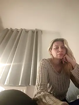 Snapshot of NaughtyClaudia_ chatting on February 6, 2026, 11:01 pm NaughtyClaudia online show from February 6, 2026, 11:01 pm