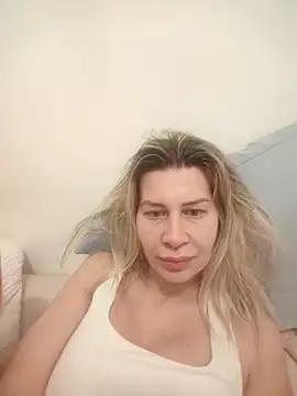 Snapshot of NaughtyClaudia_ chatting on February 16, 2026, 8:02 am NaughtyClaudia online show from February 16, 2026, 8:02 am