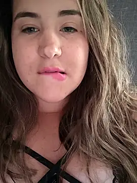 Snapshot of iviiiiiiiiiii chatting on November 27, 2025, 6:19 pm iviiiiiiiiiii online show from November 27, 2025, 6:19 pm