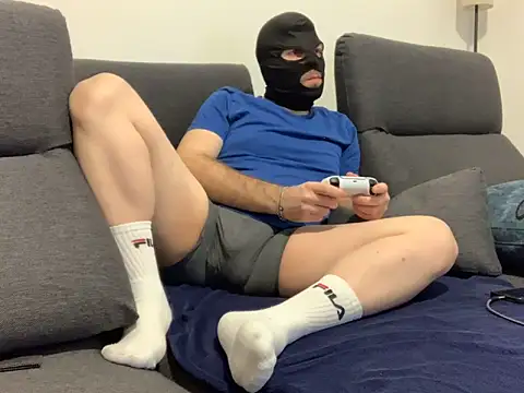 PlayWithMe95 online show from February 4, 2026, 9:10 pm