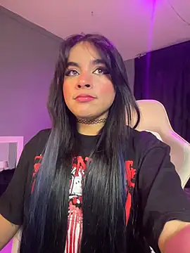 Sophie wyld online show from January 8, 2026, 3:45 am