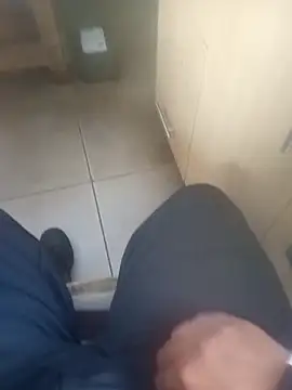 Snapshot of Jeison0323 chatting on March 26, 2026, 12:03 pm Jeison0323 online show from March 26, 2026, 12:03 pm