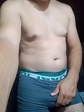 MilfyDilf40 online show from February 1, 2026, 9:51 am