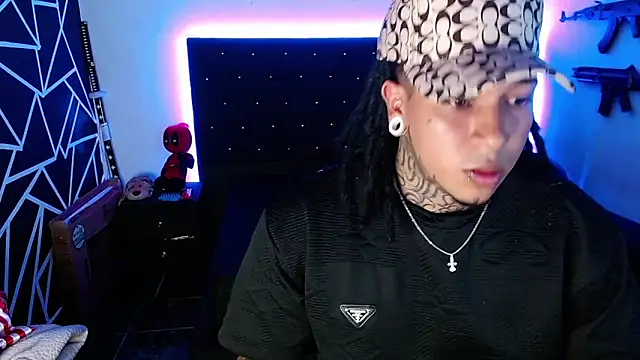 Zero-X9 online show from February 17, 2026, 9:01 pm