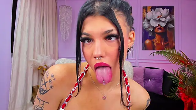 YasminWild online show from January 16, 2026, 4:49 am