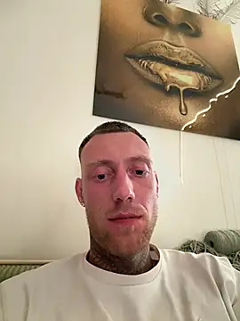 helloo1991 online show from July 4, 2026, 5:36 am