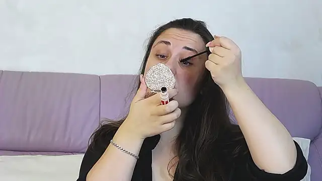 LilyKeir online show from February 4, 2026, 8:15 pm