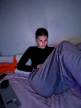 carolinakis  online show from March 10, 2026, 8:57 pm