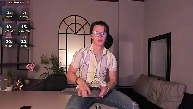 Snapshot of Brandon_starkk chatting on February 18, 2026, 11:39 am Brandon starkk online show from February 18, 2026, 11:39 am