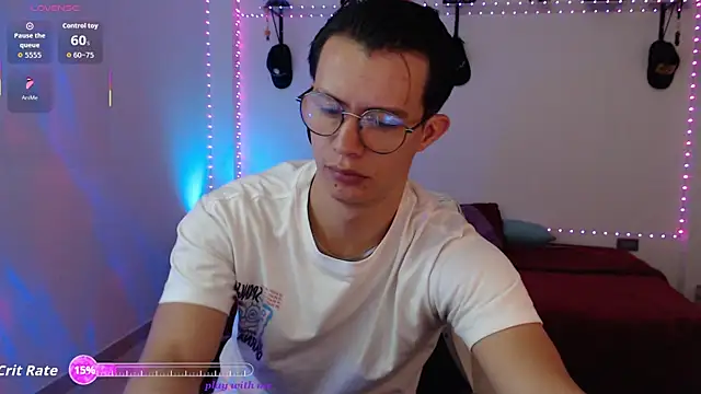 Snapshot of Brandon_starkk chatting on June 11, 2026, 8:39 pm Brandon starkk online show from June 11, 2026, 8:39 pm