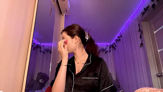 CutieSlim online show from January 9, 2026, 6:09 am