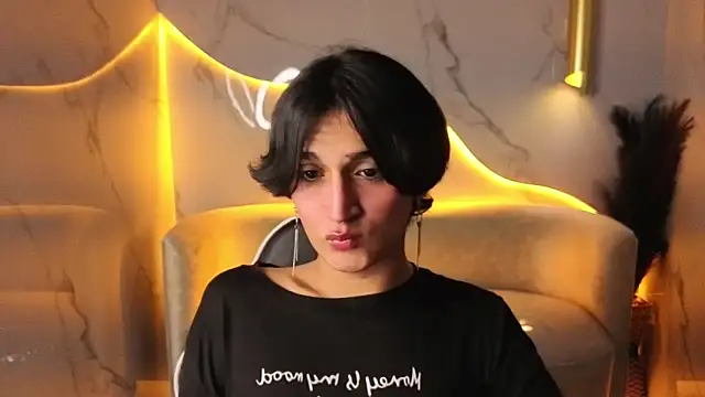 zoe tp online show from November 26, 2025, 7:58 pm