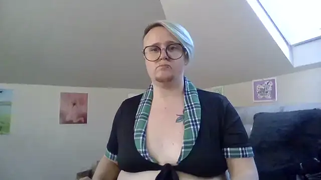 queerlyjaz online show from December 20, 2025, 9:50 pm