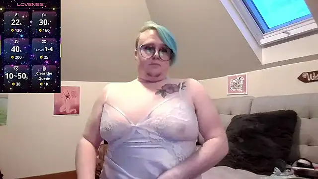 queerlyjaz online show from January 11, 2026, 12:50 am