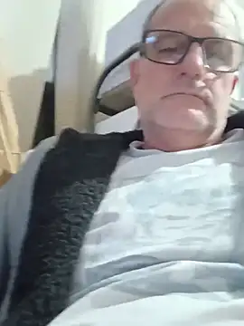 Snapshot of nard53 chatting on June 18, 2026, 9:14 am nard53 online show from June 18, 2026, 9:14 am