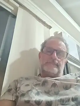 Snapshot of nard53 chatting on May 14, 2026, 10:07 pm nard53 online show from May 14, 2026, 10:07 pm